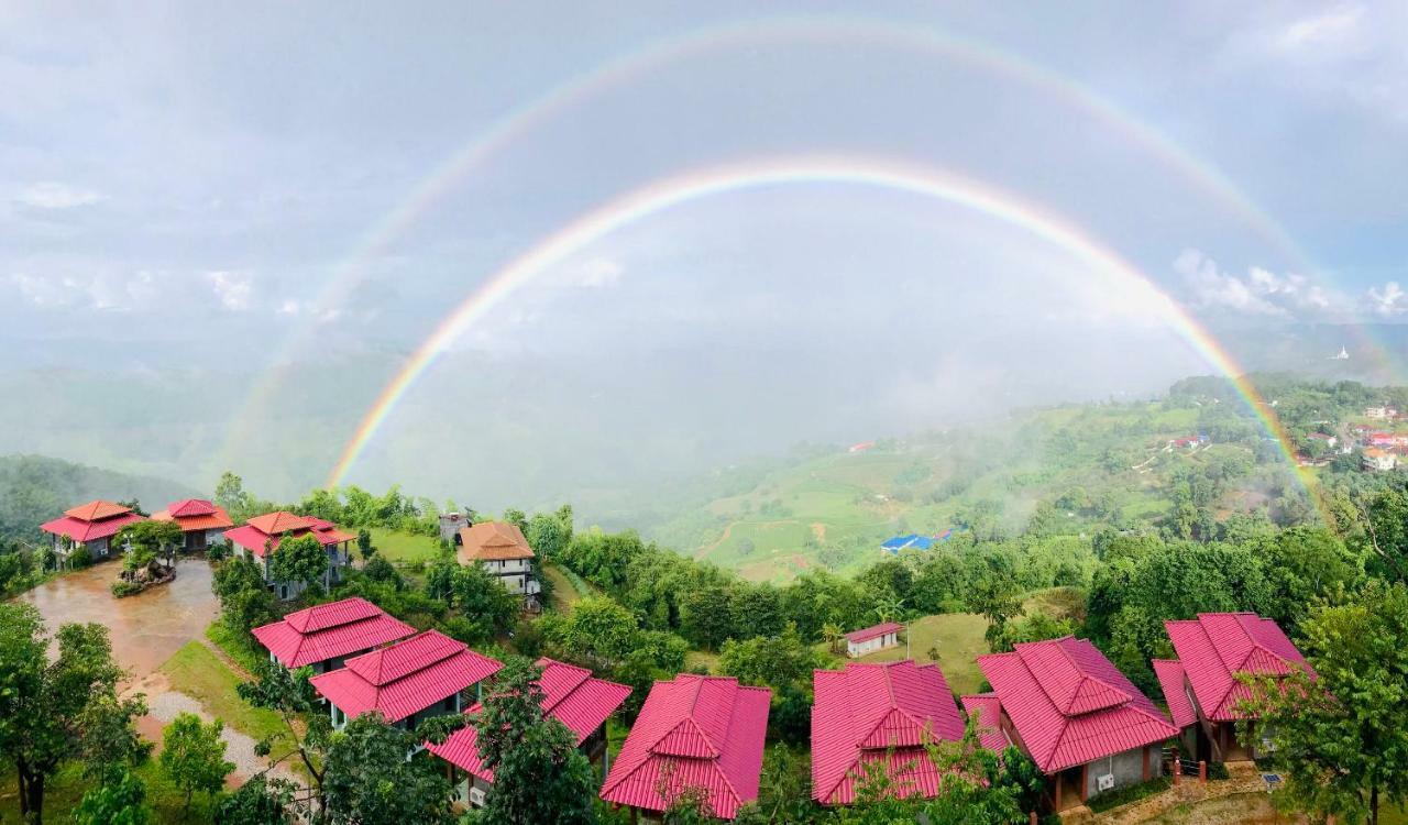 Phumektawan ภูเมฆตะวัน Hotel&Restaurant Сантихири Экстерьер фото